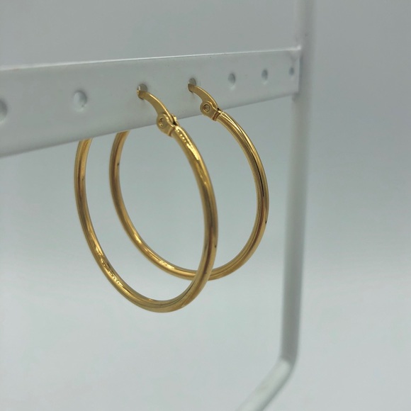 Simple hoop 18k gold plated - Picture 4 of 6